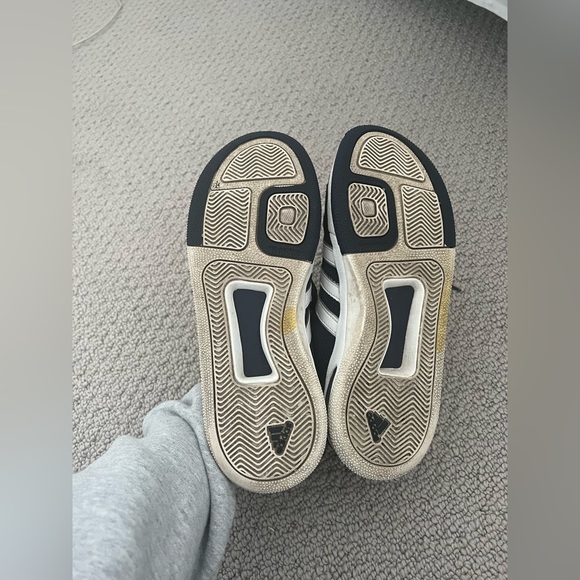 Adidas sneakers - Picture 6 of 9